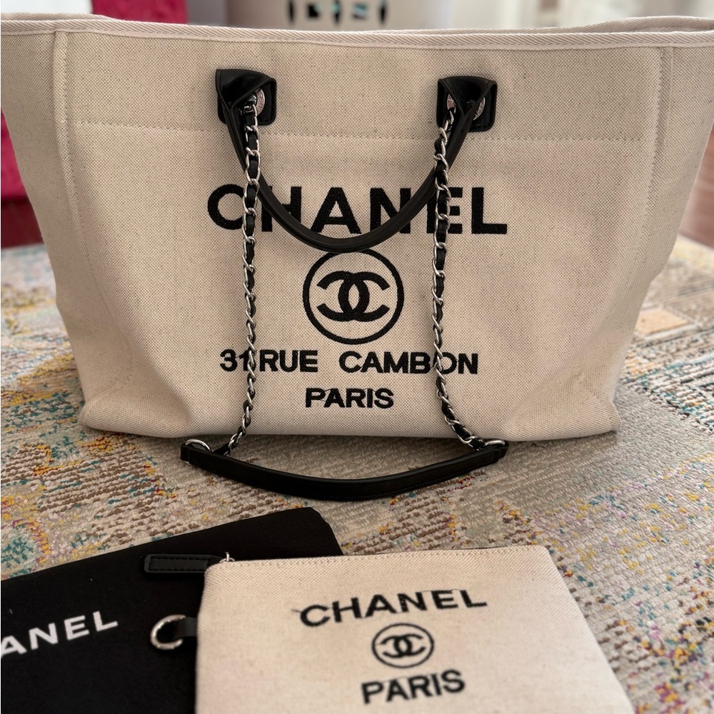 CC Beige Canvas Tote With Pouch & Dust Bag - Picture 3 of 4